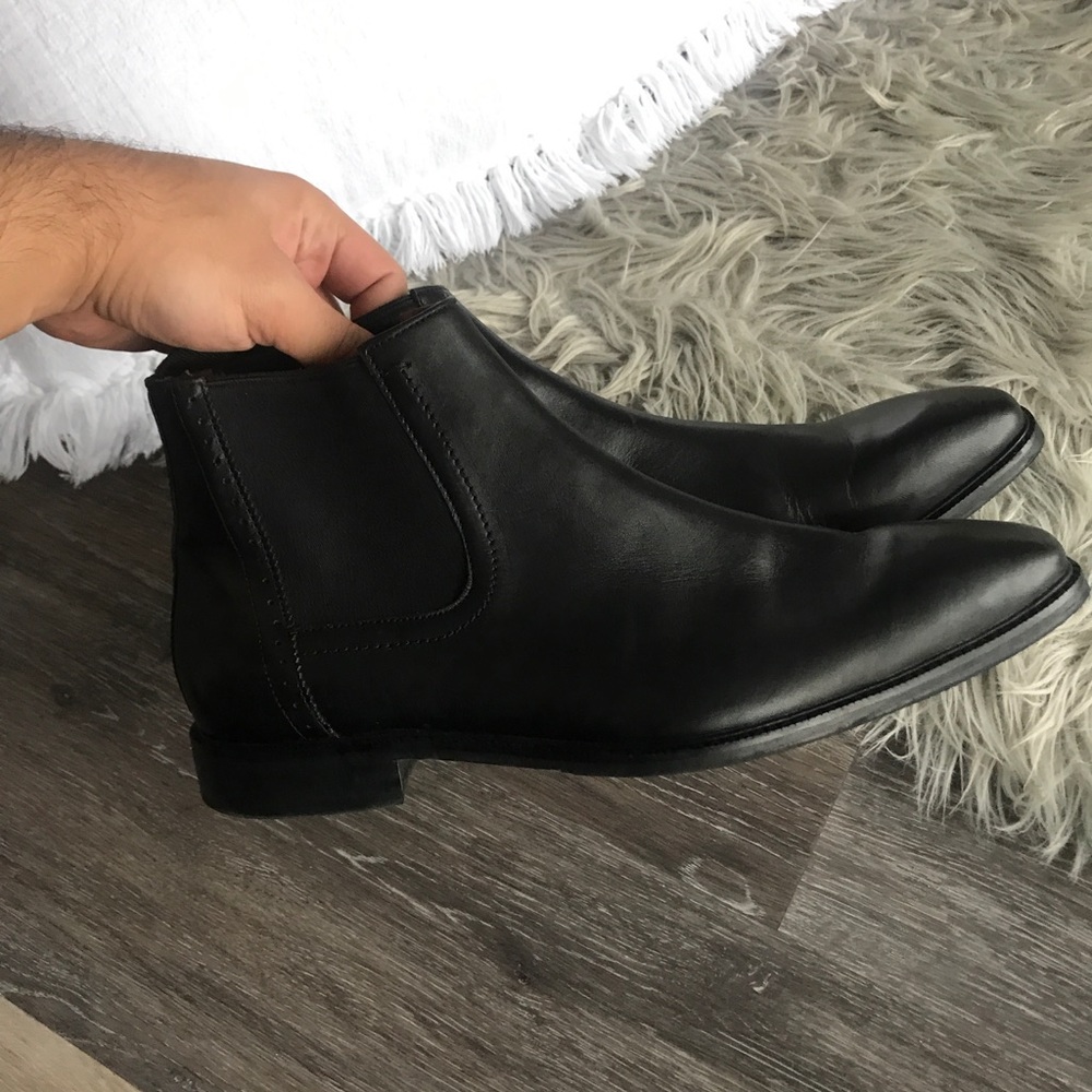 Bacco Bucci Men’s Leather Chelsea Dress Boot Black